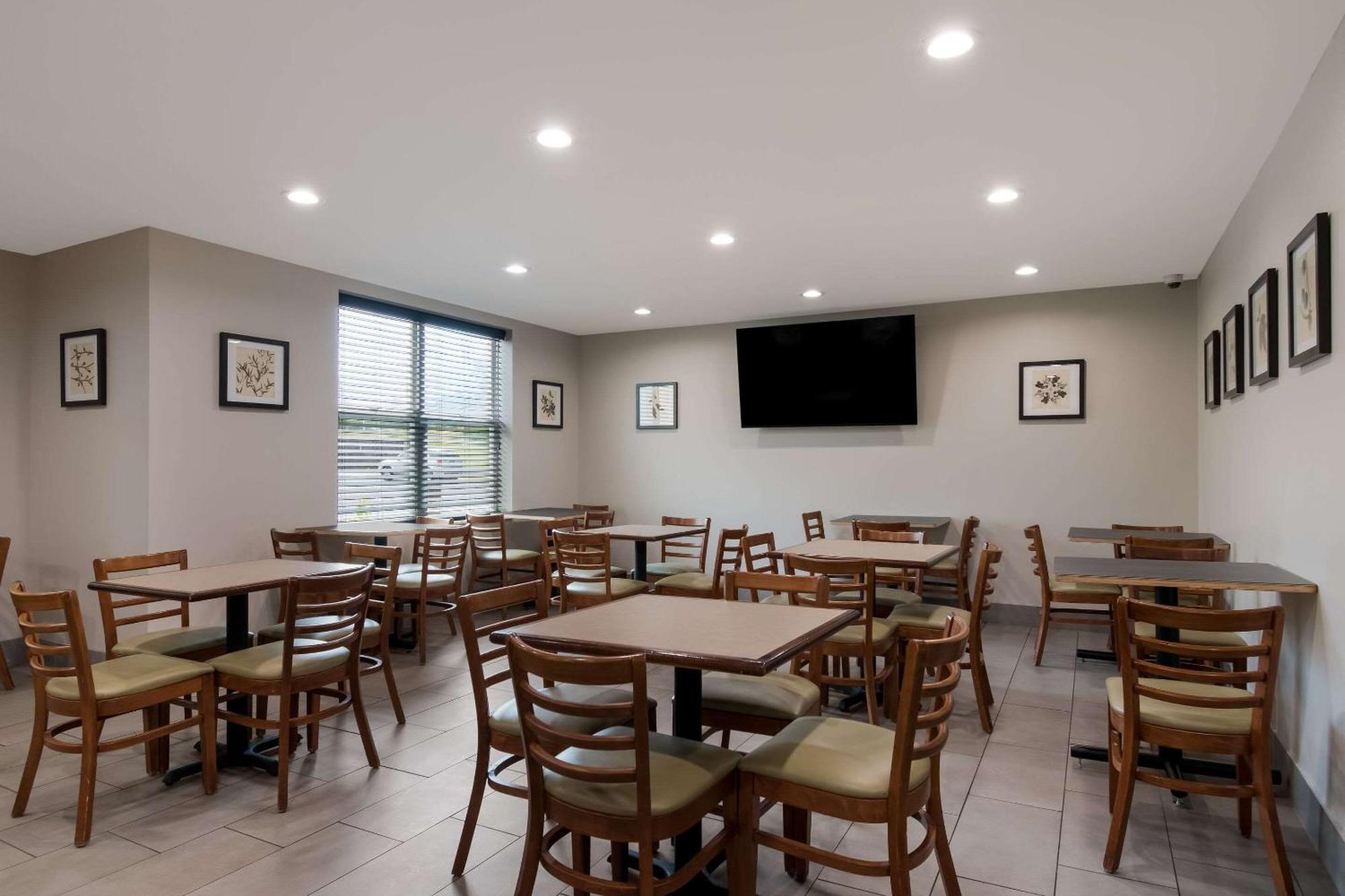 Country Inn & Suites By Radisson, Harrisburg Northeast - Hershey Экстерьер фото