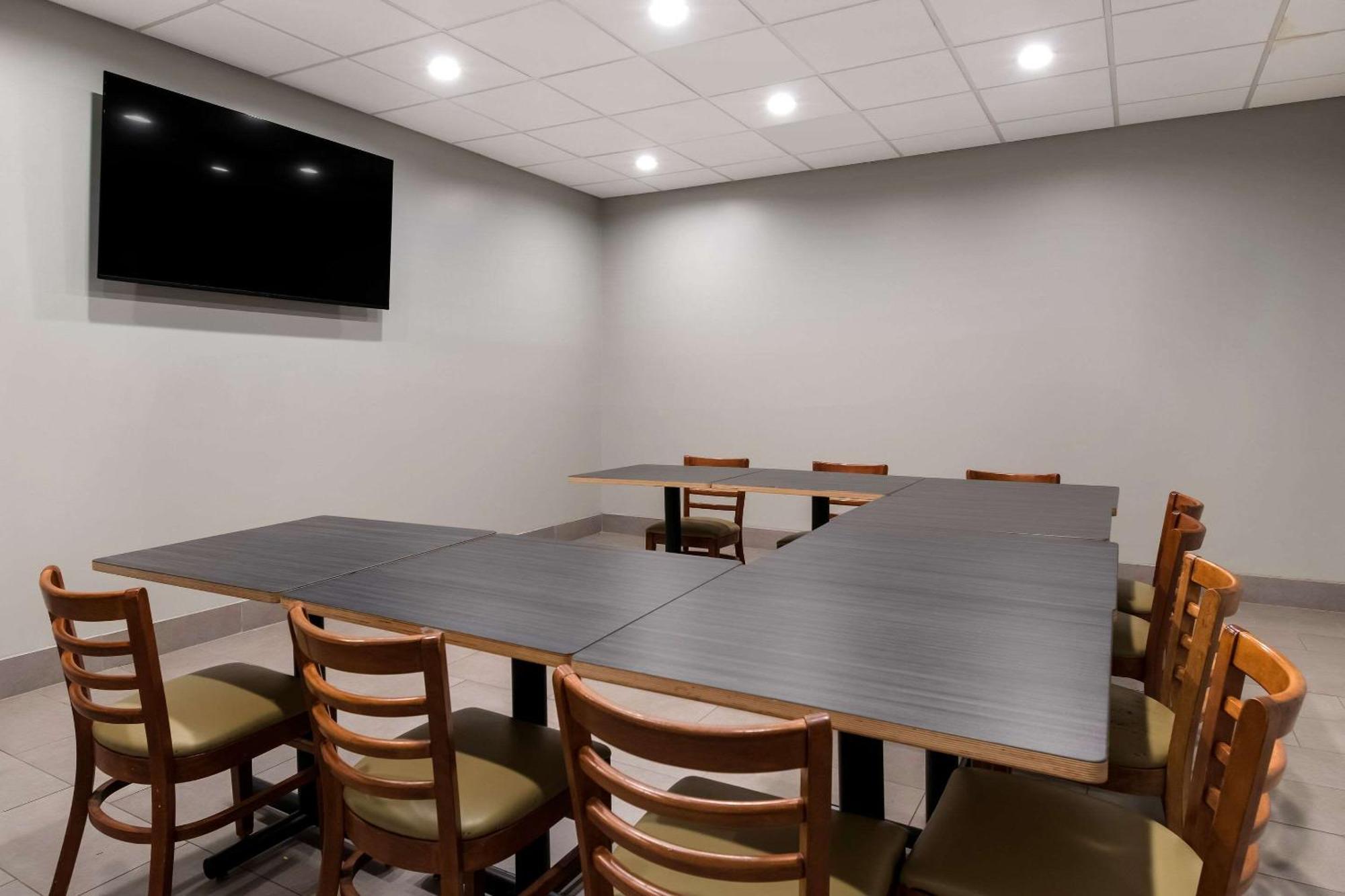 Country Inn & Suites By Radisson, Harrisburg Northeast - Hershey Экстерьер фото